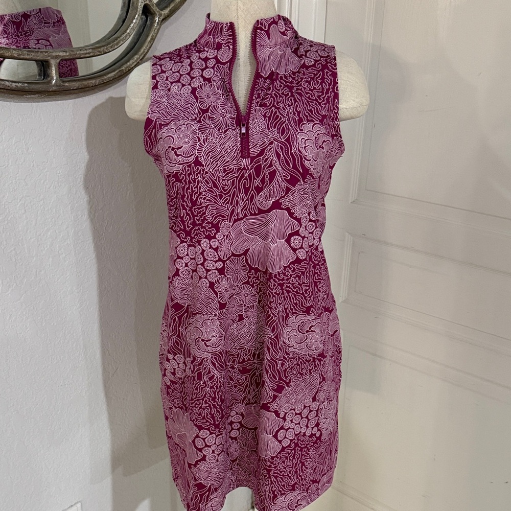 Tommy Bahama sport dress small